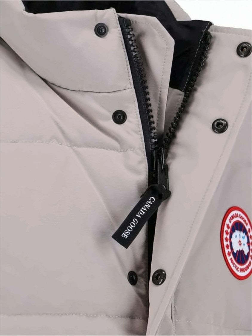 Padded Sleeveless Vest With High Collar