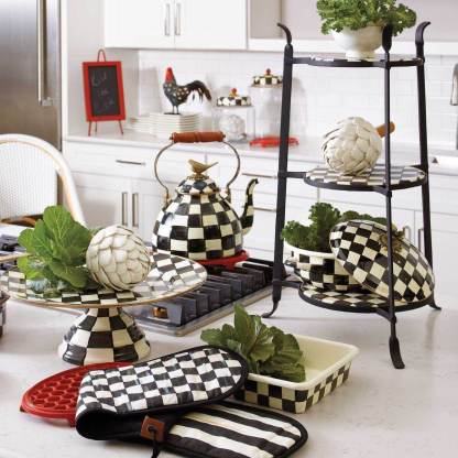 Iconic Black & White Courtly Check Enamel Tea Kettle with Bird 2.84L