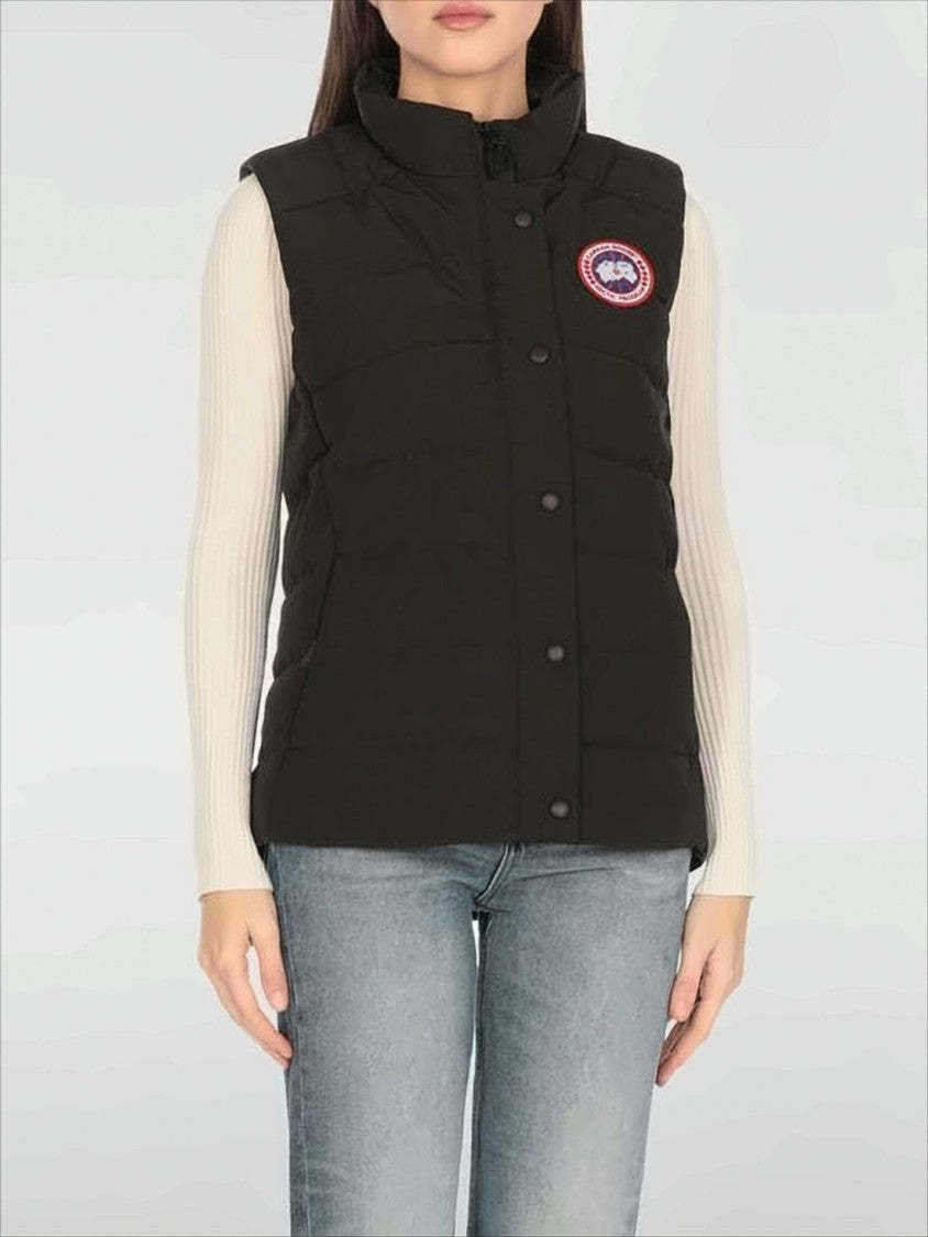 Quilted Black Vest With High Collar And Snap-Button Closure