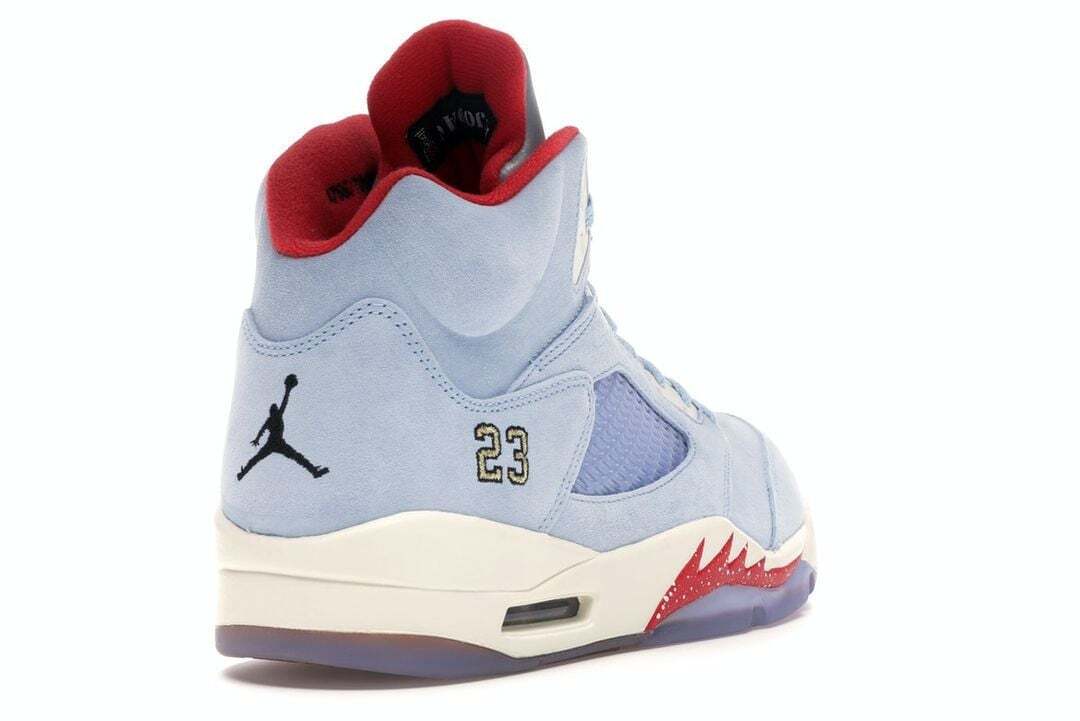 NAJ 5 Retro Trophy Room Ice Blue