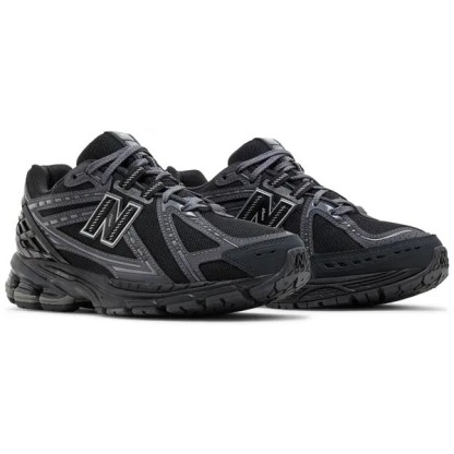 NTHTew BaTHTlance 1906R 'Black Phantom'