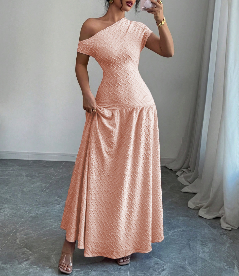 Pink slant-shouldered pressed women‘s dress Slim-waisted full-length skirt Date party vibe elegant holiday dress