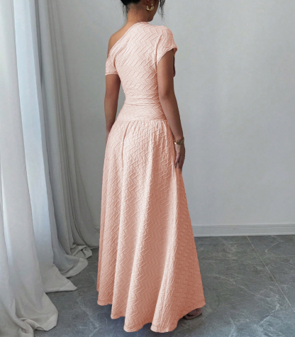 Pink slant-shouldered pressed women‘s dress Slim-waisted full-length skirt Date party vibe elegant holiday dress
