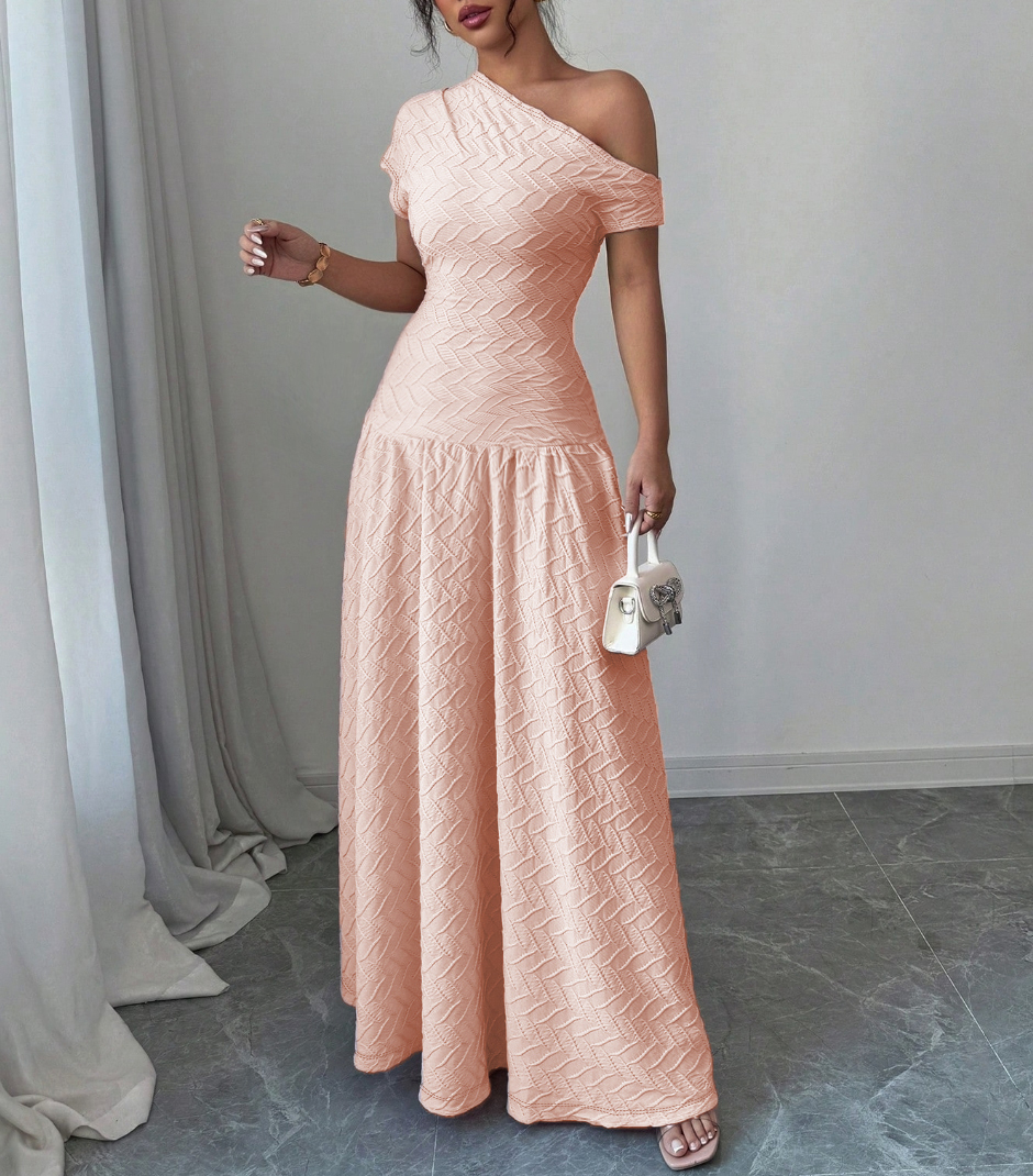 Pink slant-shouldered pressed women‘s dress Slim-waisted full-length skirt Date party vibe elegant holiday dress