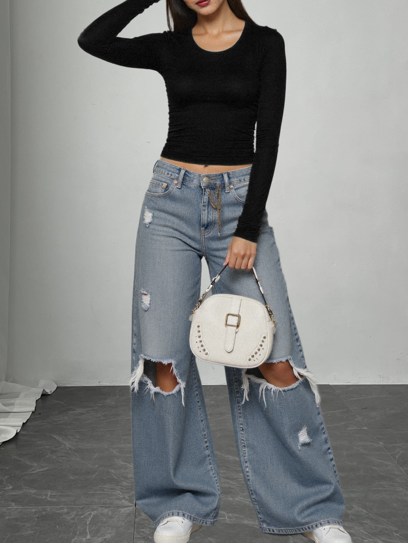 Woman's Black Crew Neck Long-Sleeve Fitted Top-Aegean-sea