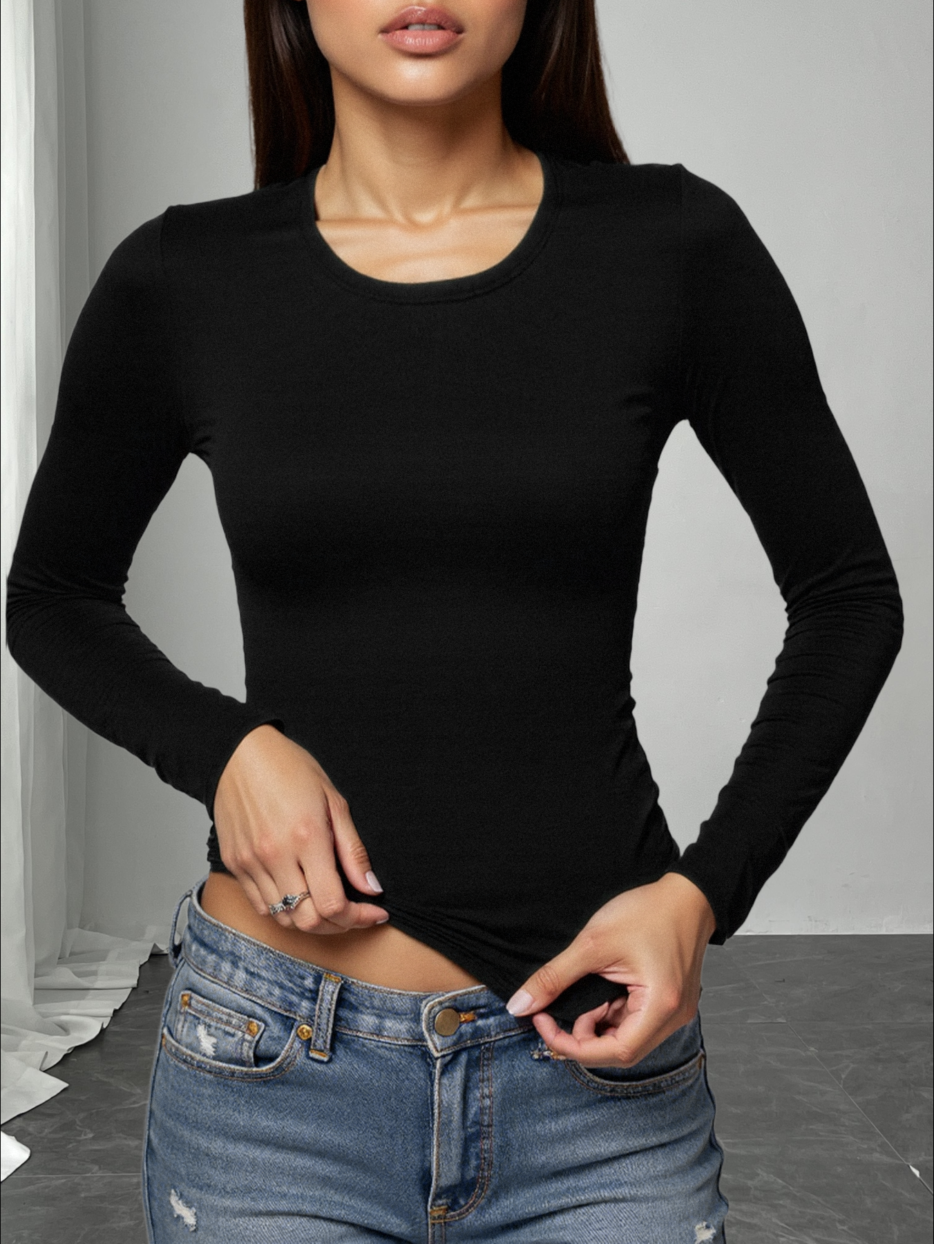Woman's Black Crew Neck Long-Sleeve Fitted Top-Aegean-sea