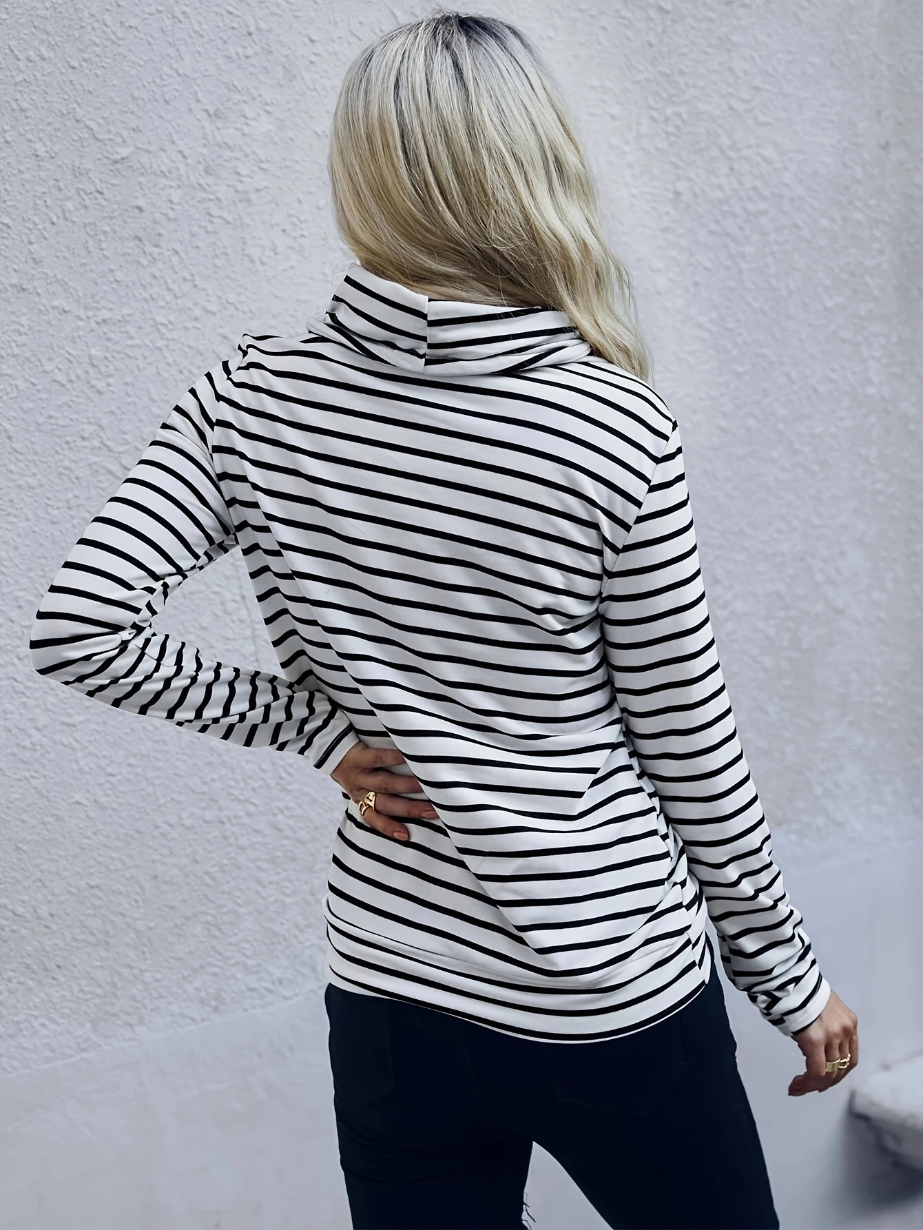 Camiseta de manga larga con cordón de cuello alto a rayas para mujer-Aegean-sea