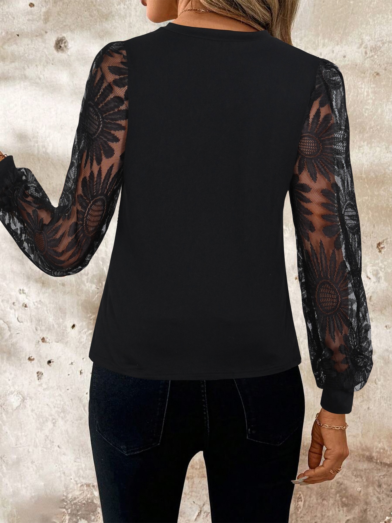 Black Lace Mounted Metal Button Women‘s Blouse Long-Sleeve V-Collared Cross-Fit Chiffon Shirt