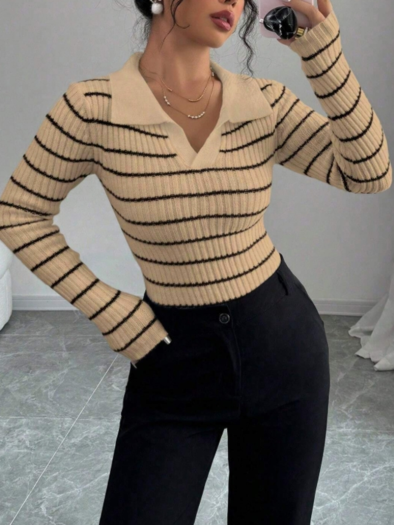 Polo de mujer a rayas beige y negro Camiseta de manga larga de punto ribeteado-Aegean-sea