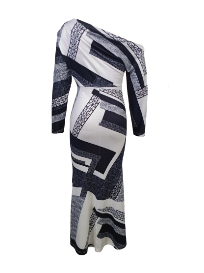 Black-and-white geometric-patterned slouch-shouldered women‘s dress Long-sleeved, body-fitting, hip-length skirt
