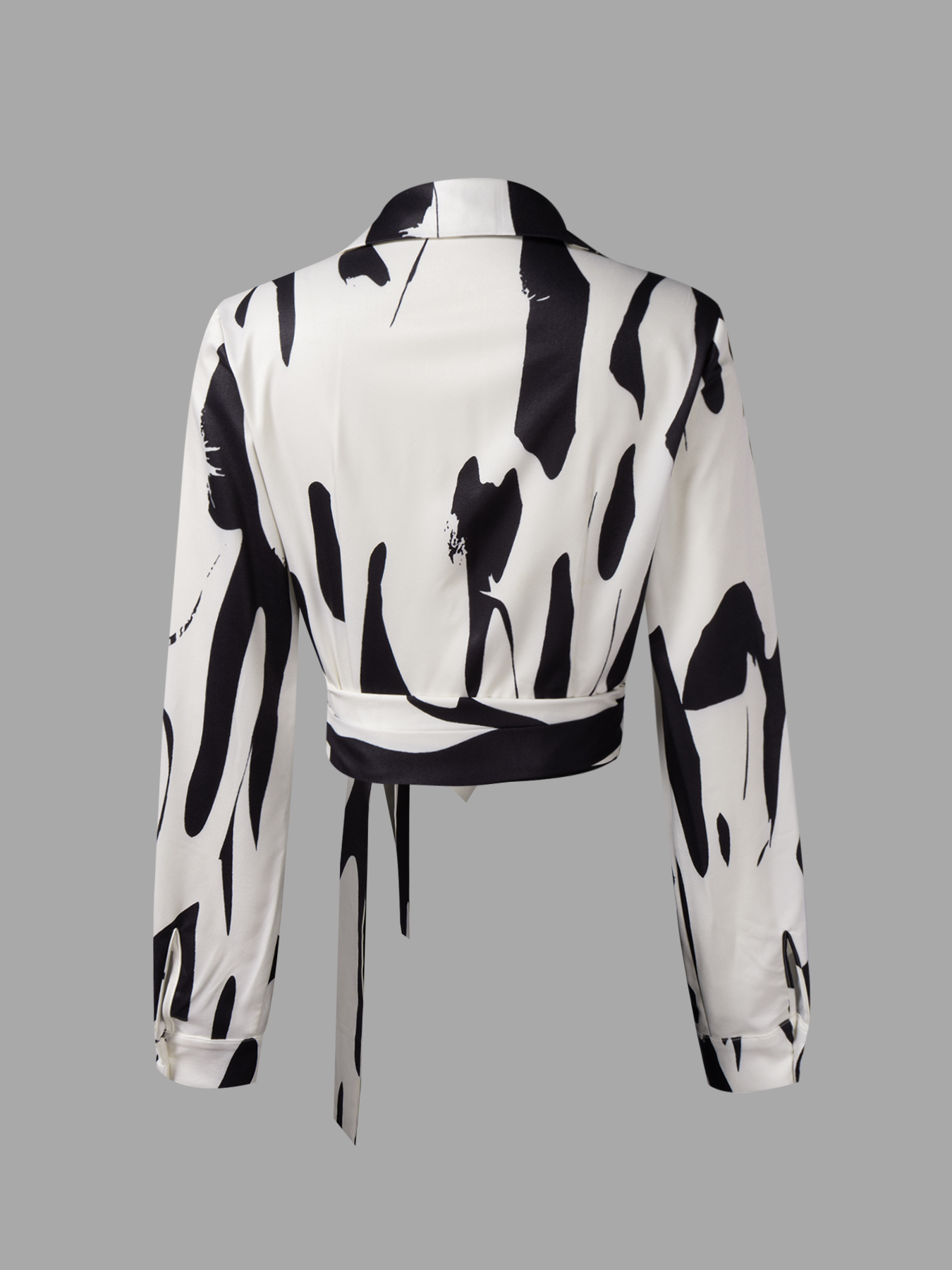 Set de dos piezas Blusa envolvente con estampado abstracto blanco y negro y minifalda de sirena arremolinada-Aegean-sea