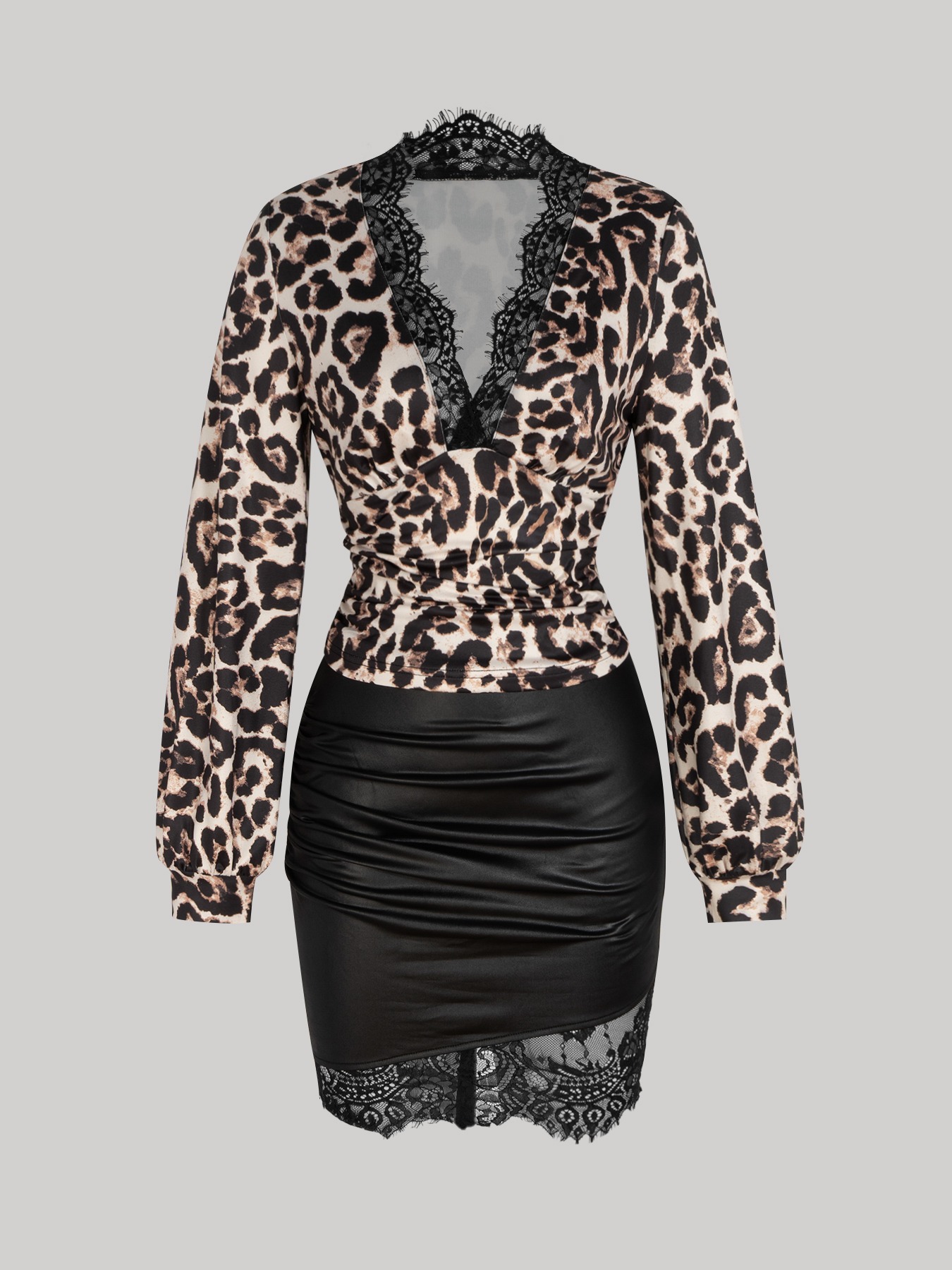 Leopard-patterned lace stitching of two sets Deep V-collared lace waist top + black satin lace short skirt