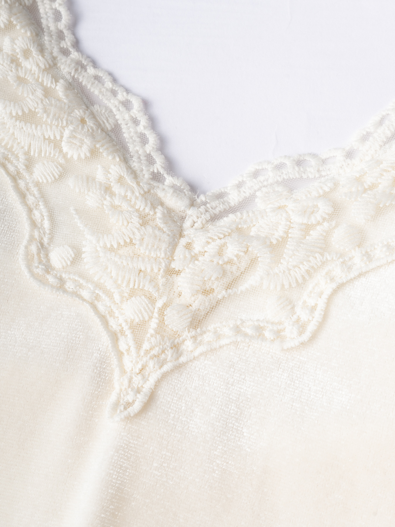 White lace spliced strap long skirt for women Loose, drop-fitting holiday wind dress