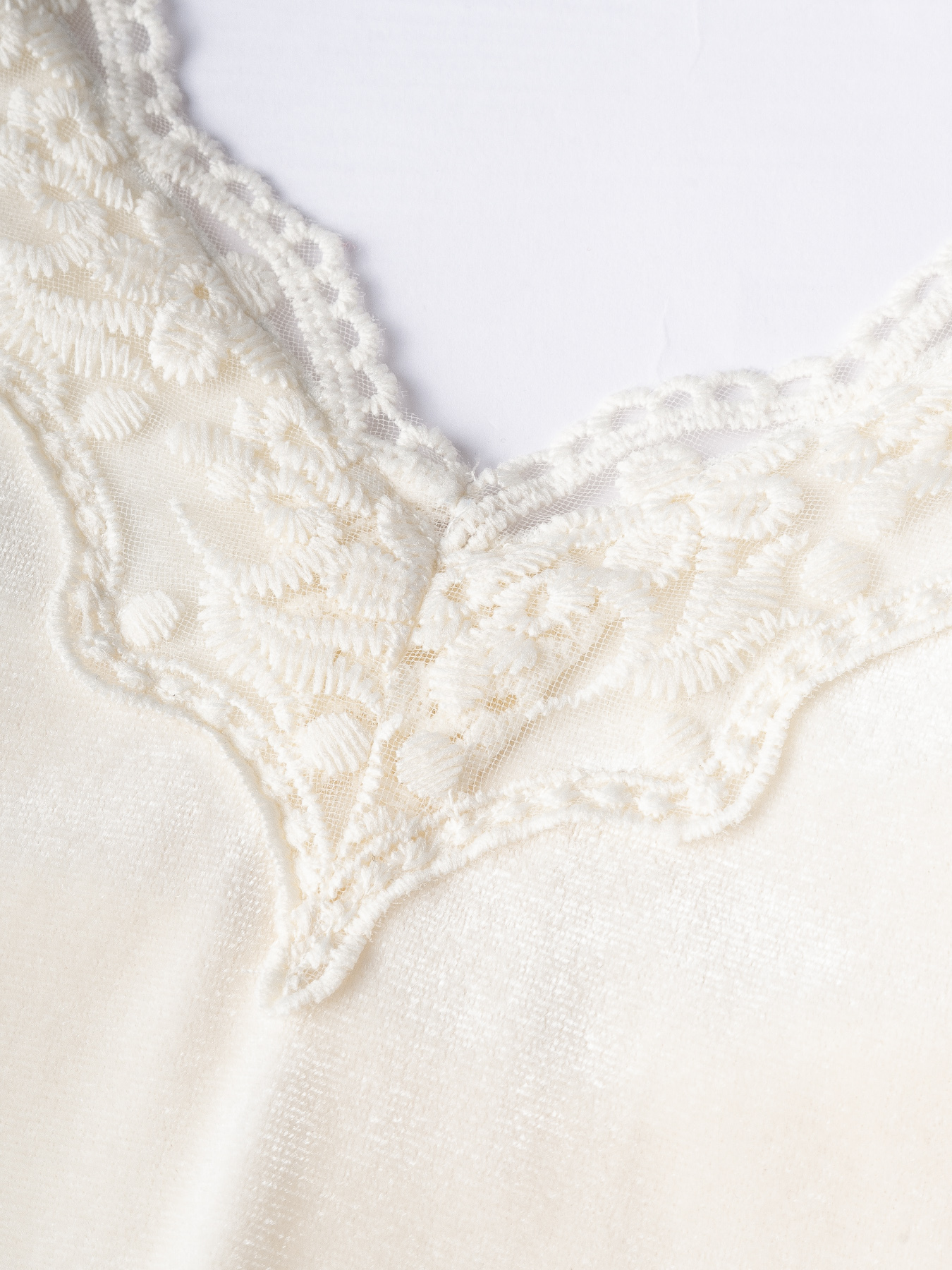 White lace spliced strap long skirt for women Loose, drop-fitting holiday wind dress