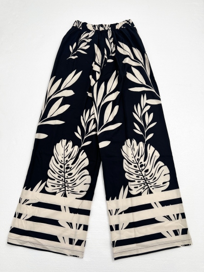 Women's Tropical Print Halter Two-Piece Set - Sleeveless Crop Top & High Waisted Wide Leg Pants