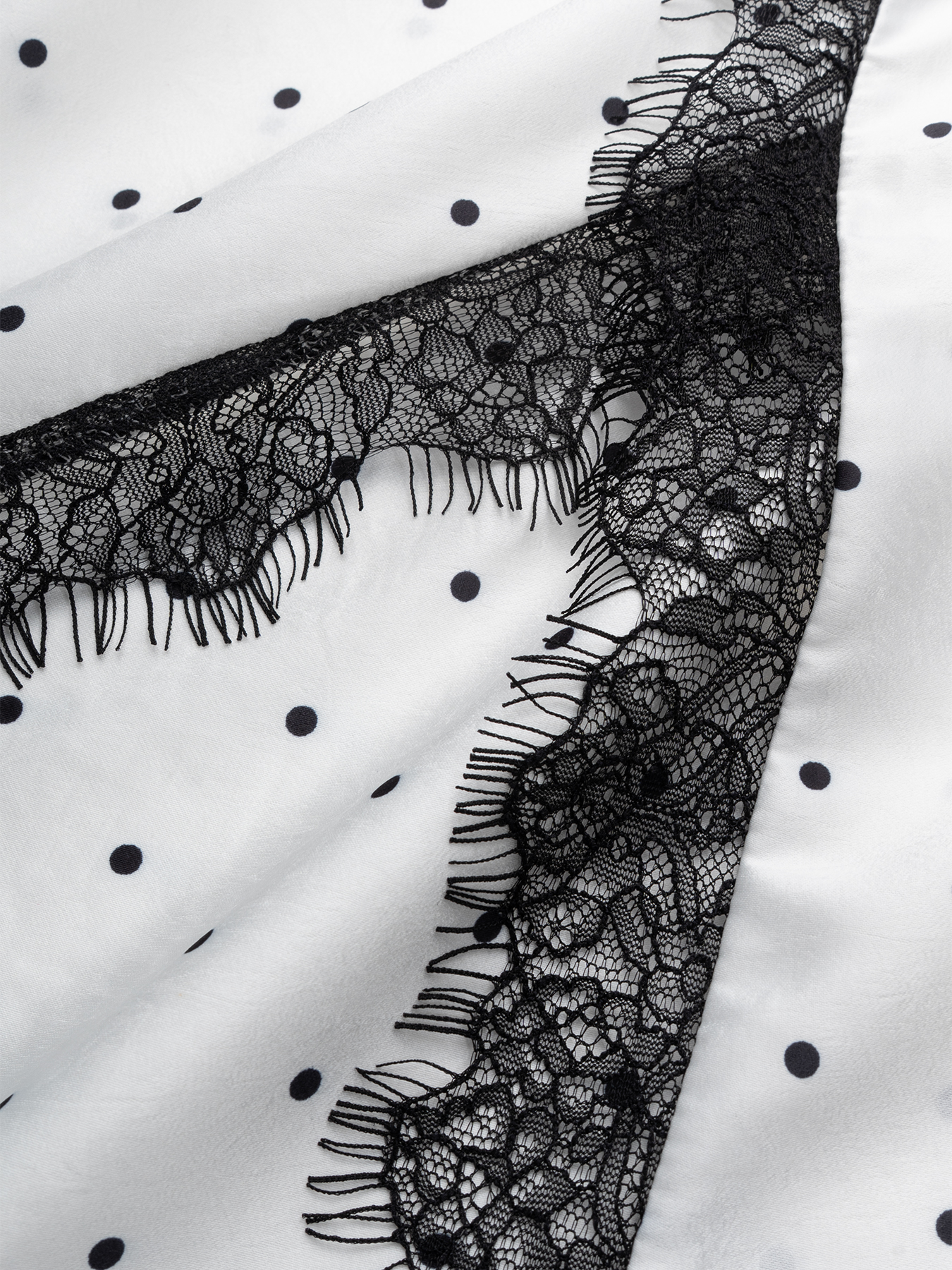 2026 Spring/Summer New Arrival: Elegant Commuter-Style Midi Skirt with Lace Trim and Color-Blocking Satin Lace