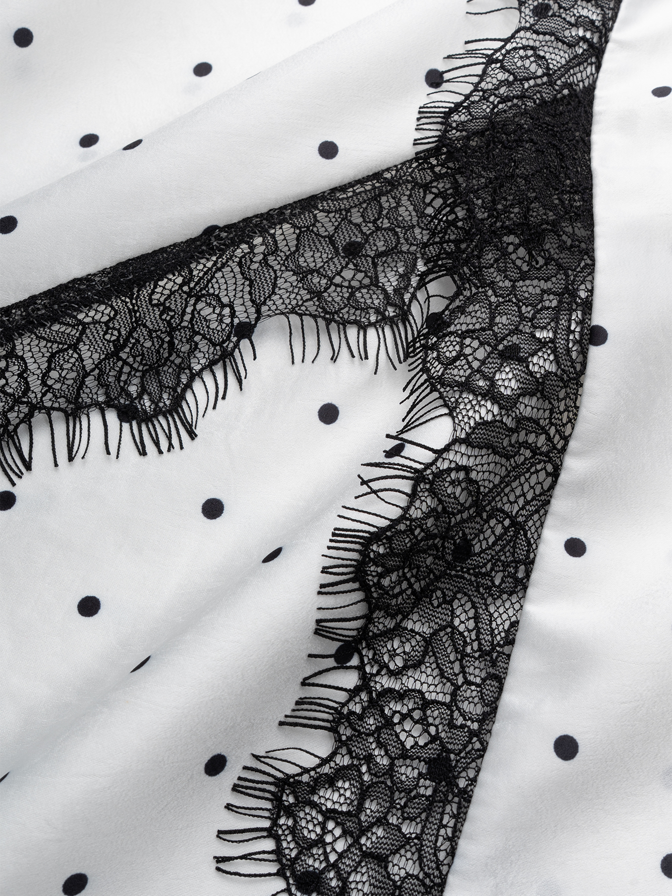 2026 Spring/Summer New Arrival: Elegant Commuter-Style Midi Skirt with Lace Trim and Color-Blocking Satin Lace