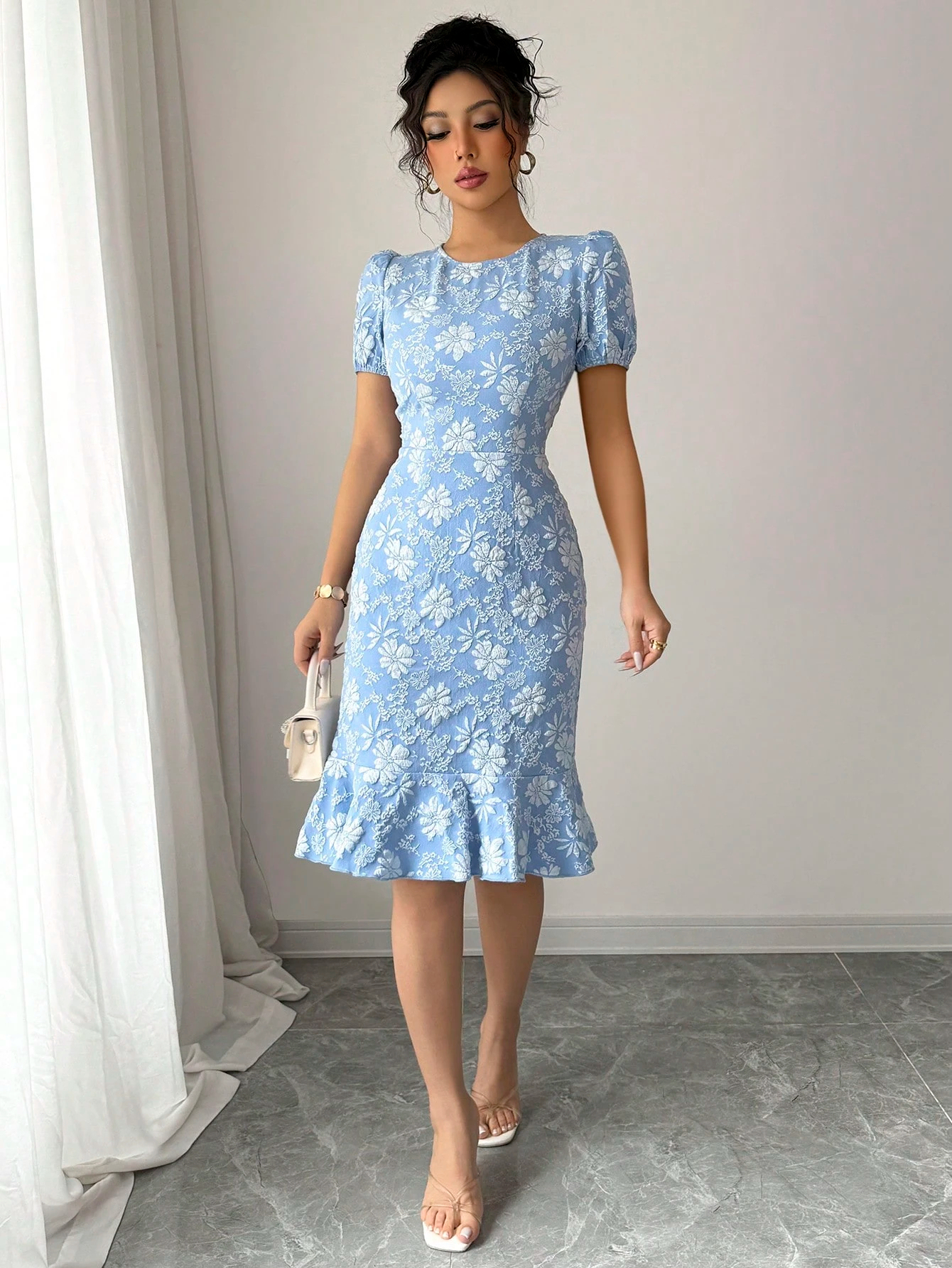 Blue flowered bubble sleeve and hip skirt, frilly dress