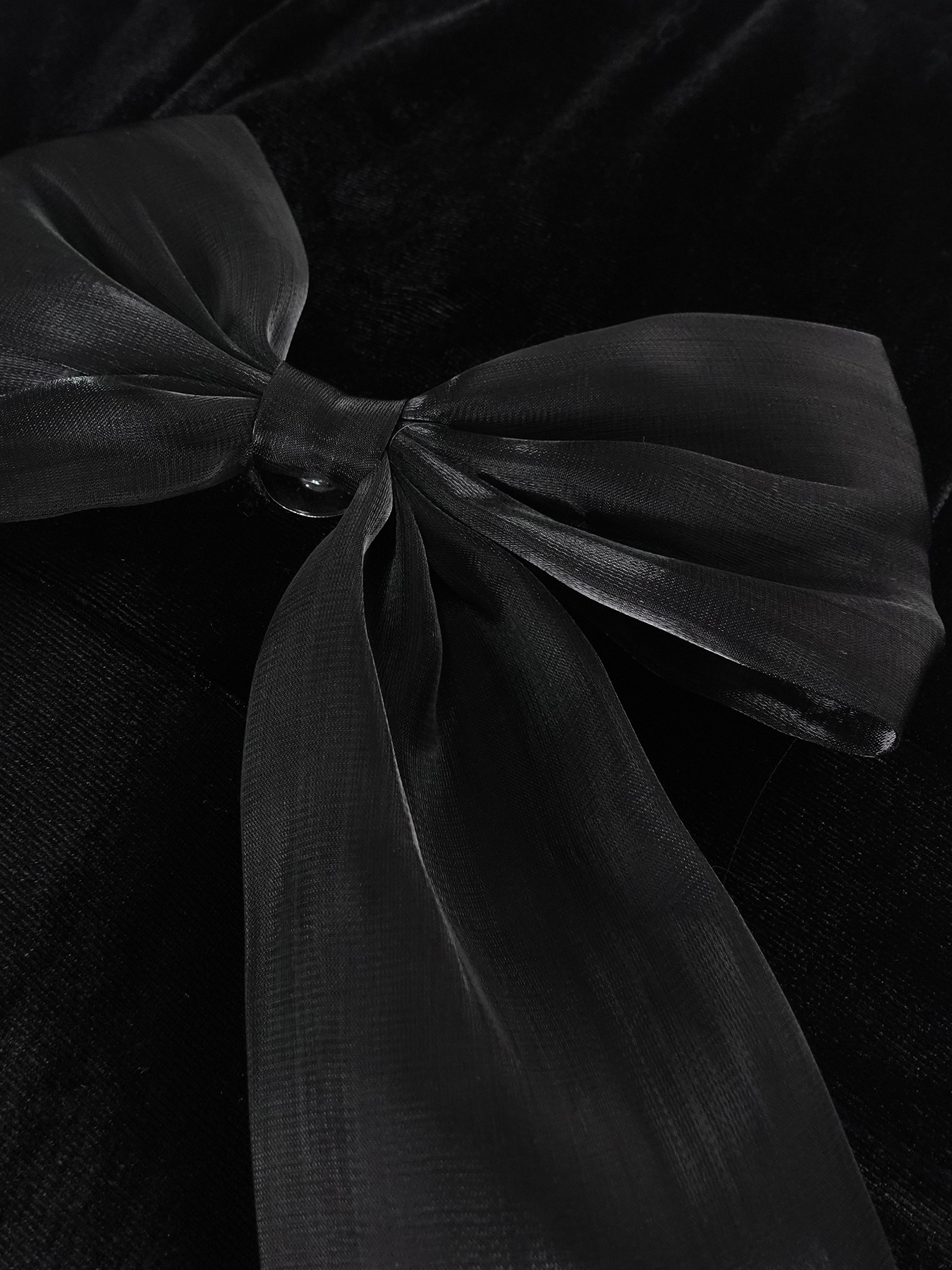 Women's Black Velvet Sweetheart Neck Maxi Dress with Lace Slit and Bow Detail-Aegean-sea