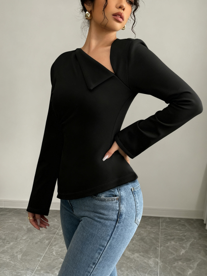 Camiseta con mangas acampanadas asimétricas de cuello para mujer con espalda de lazo y dobladillo de peplum-Aegean-sea