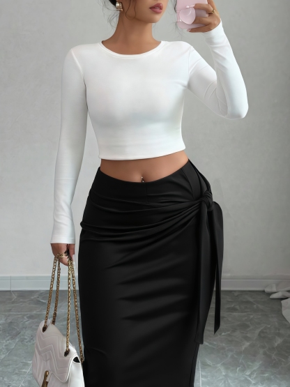 Falda media lápiz de mujer negra con corbata y lateral con ruchedura con abertura lateral-Aegean-sea