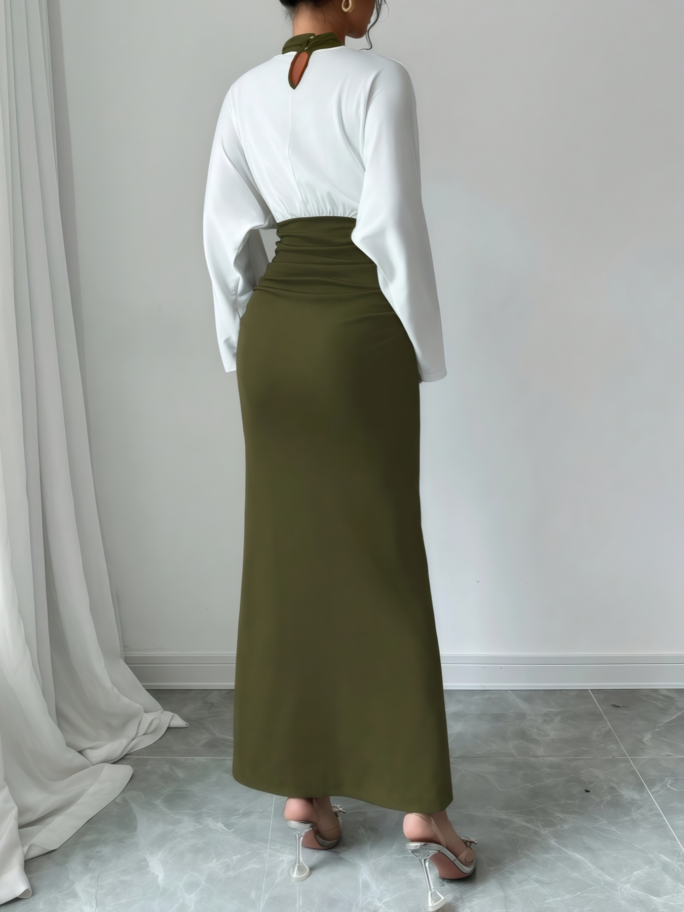 Vestido de moda femenino de manga larga ceñido a la cadera con todos los accesorios-Aegean-sea