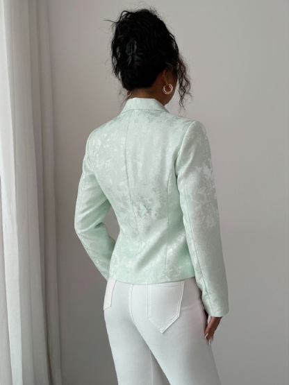 Woman's Jacquard Waist-Cinched Blazer : Pearl Button Elegant Commute Blazer