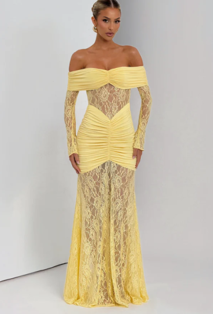 Woman's Light Yellow Off-Shoulder Lace Mermaid Dress