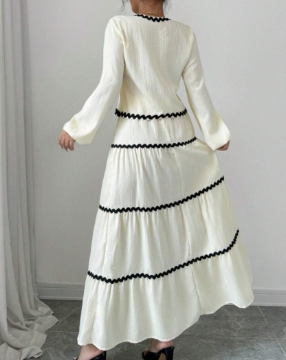 Beige-white contrasting lace two-piece dress Strapped cardigan + layered cake skirt