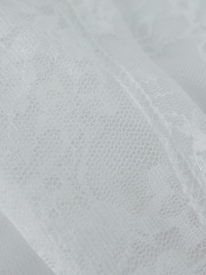 White lace flared-sleeve women‘s top Stacked collared waist-through shirt