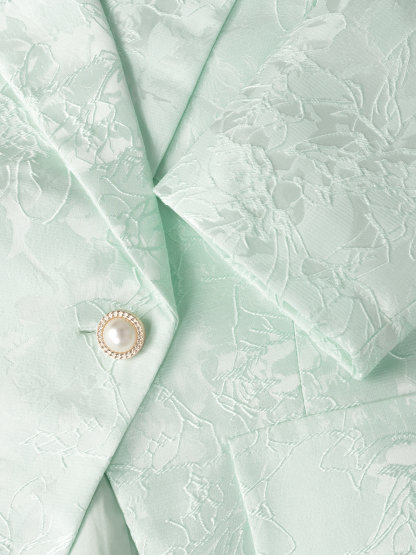 Woman's Jacquard Waist-Cinched Blazer : Pearl Button Elegant Commute Blazer