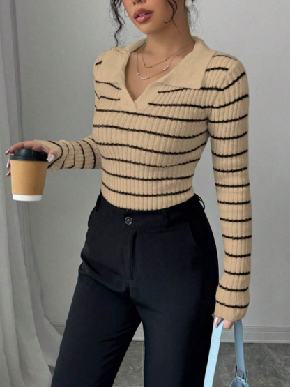 Polo de mujer a rayas beige y negro Camiseta de manga larga de punto ribeteado-Aegean-sea