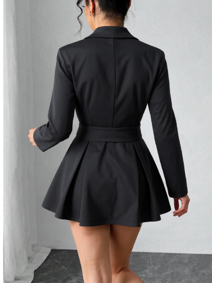 Blazer Peplum de mujer negro con doble escote y cinturón con abertura trasera-Aegean-sea