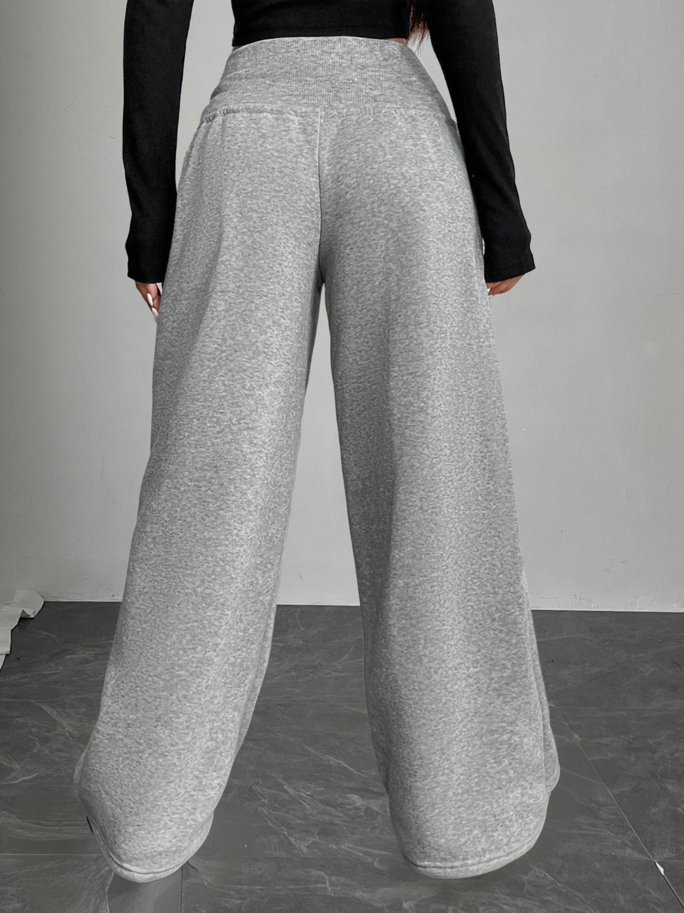 Light gray high waist drawstring broad leg wei pants woman, loose sagging feeling lazy wind pants