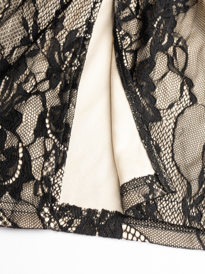 Woman's Black Lace Deep V Long Sleeve Bodycon Maxi Dress