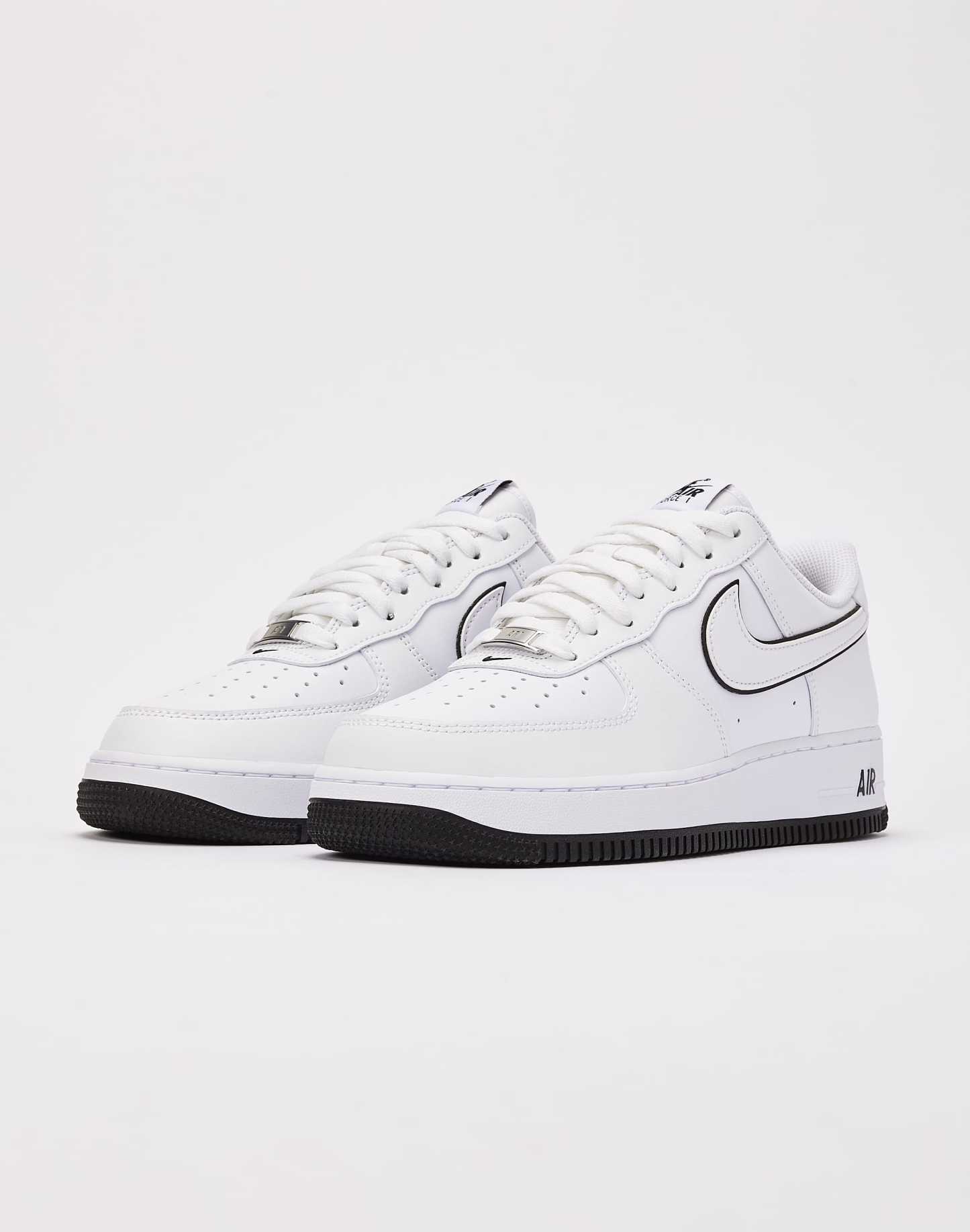 Nike Air Force 1 Low '07 "White Black Outline"