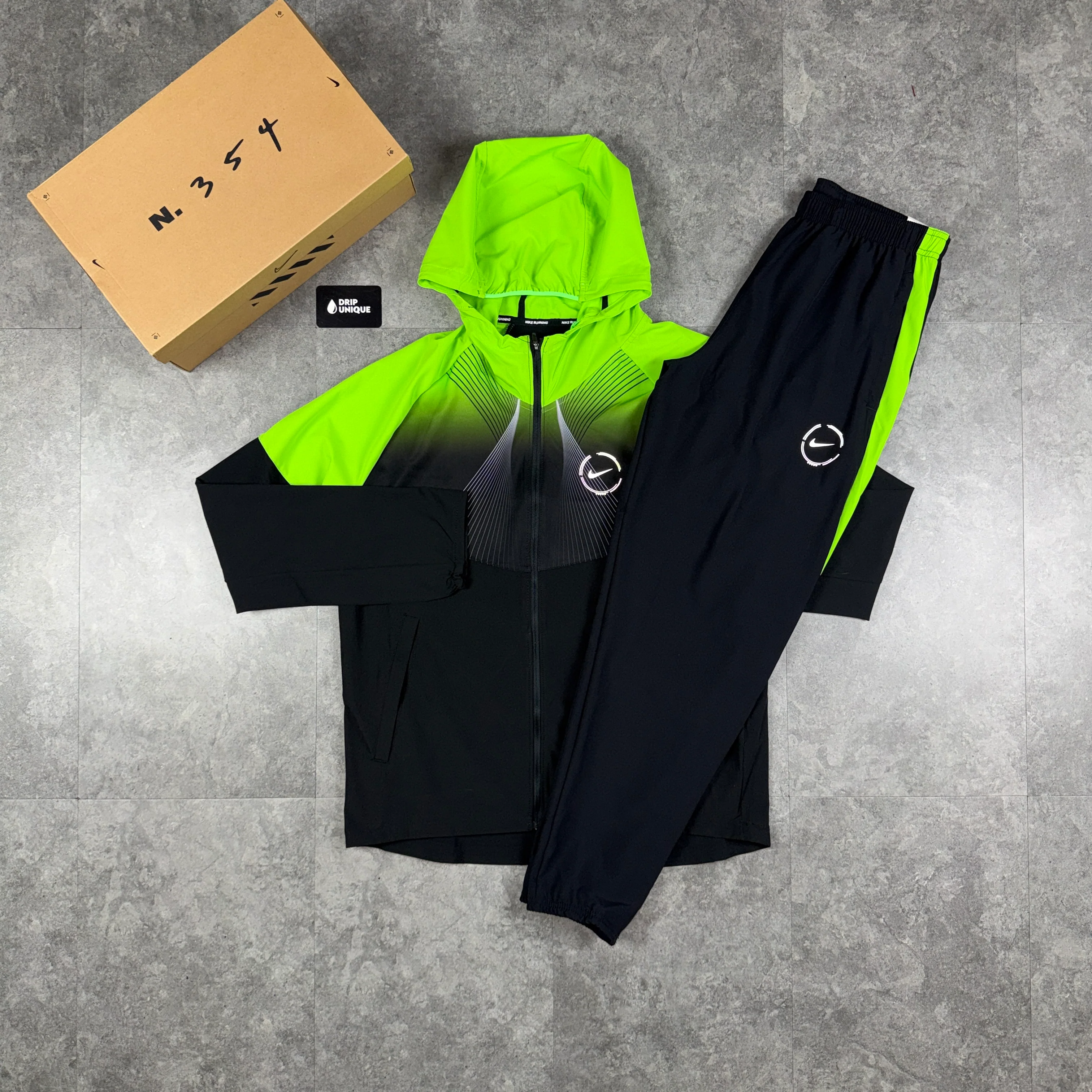 Nike Repel Miler Windrunner Jacket Neon & Neon Nike Challenger Pants Set