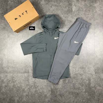 Essential Windrunner Jacket Grey & Grey Challenger Pants Set