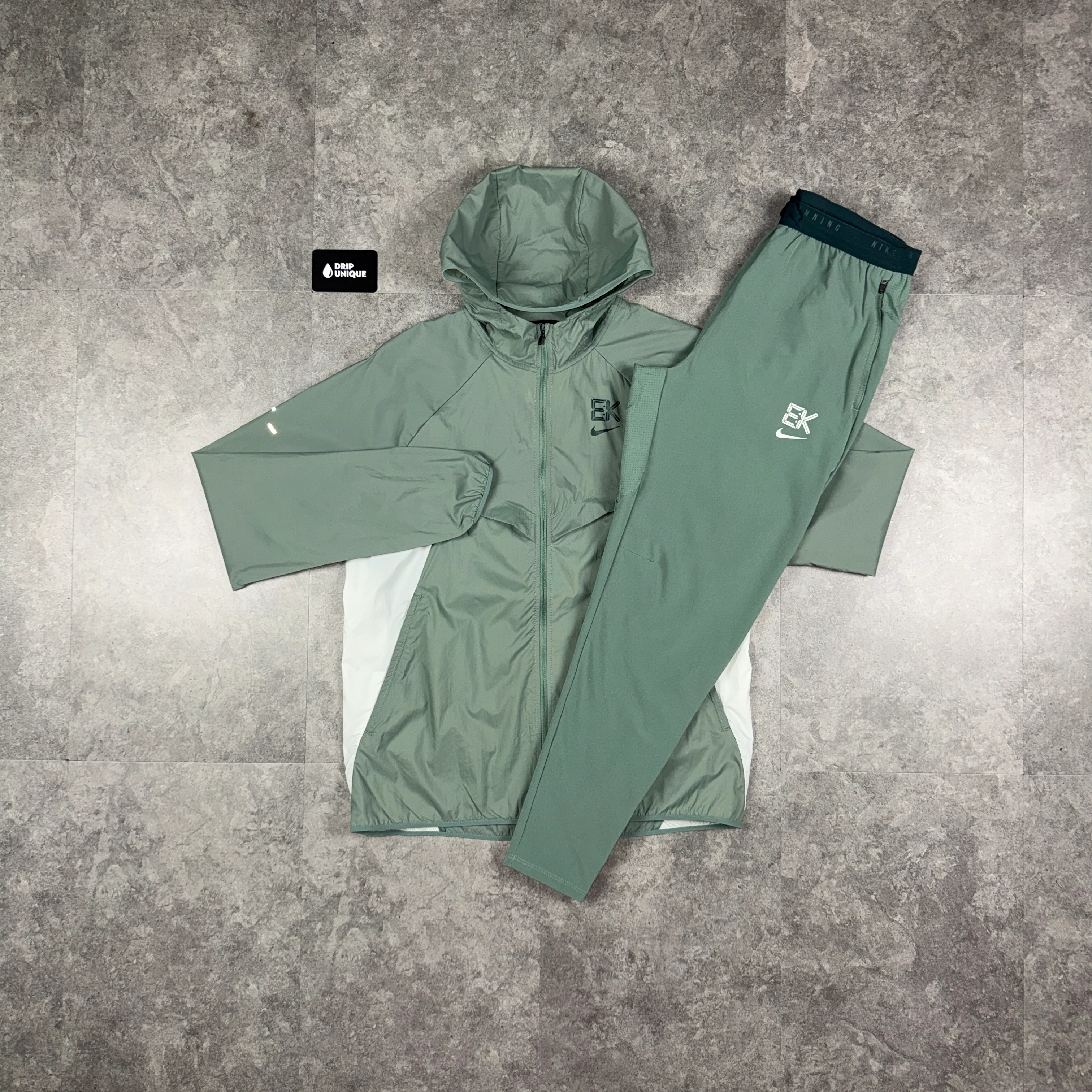 Nike UV Ekiden Windrunner Jacket Clay Green & Green Nike Phenom Pants Set