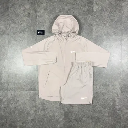 Nike Repel Miler Windrunner Jacket Cream & Cream Challenger Shorts Set
