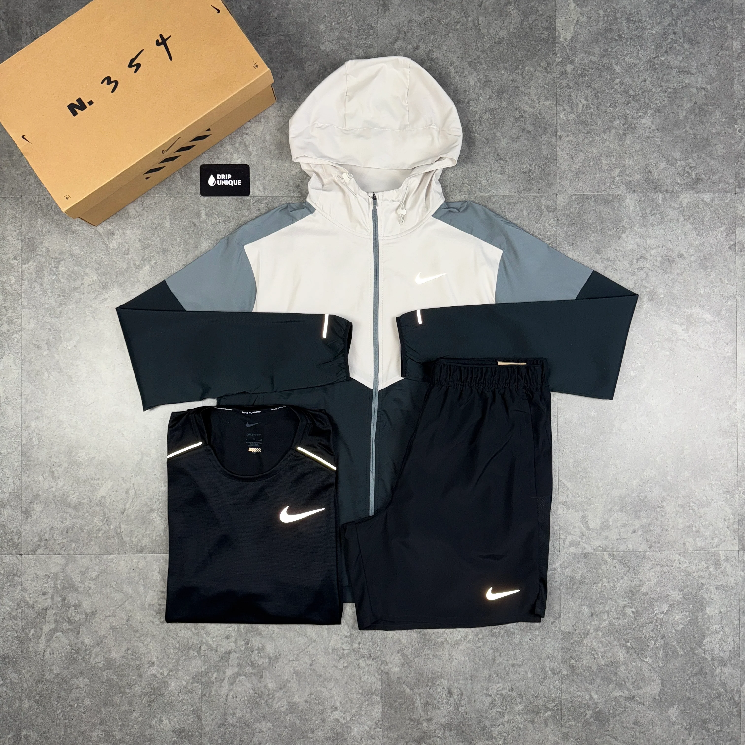 Nike UV Windrunner Light Bone Bundle