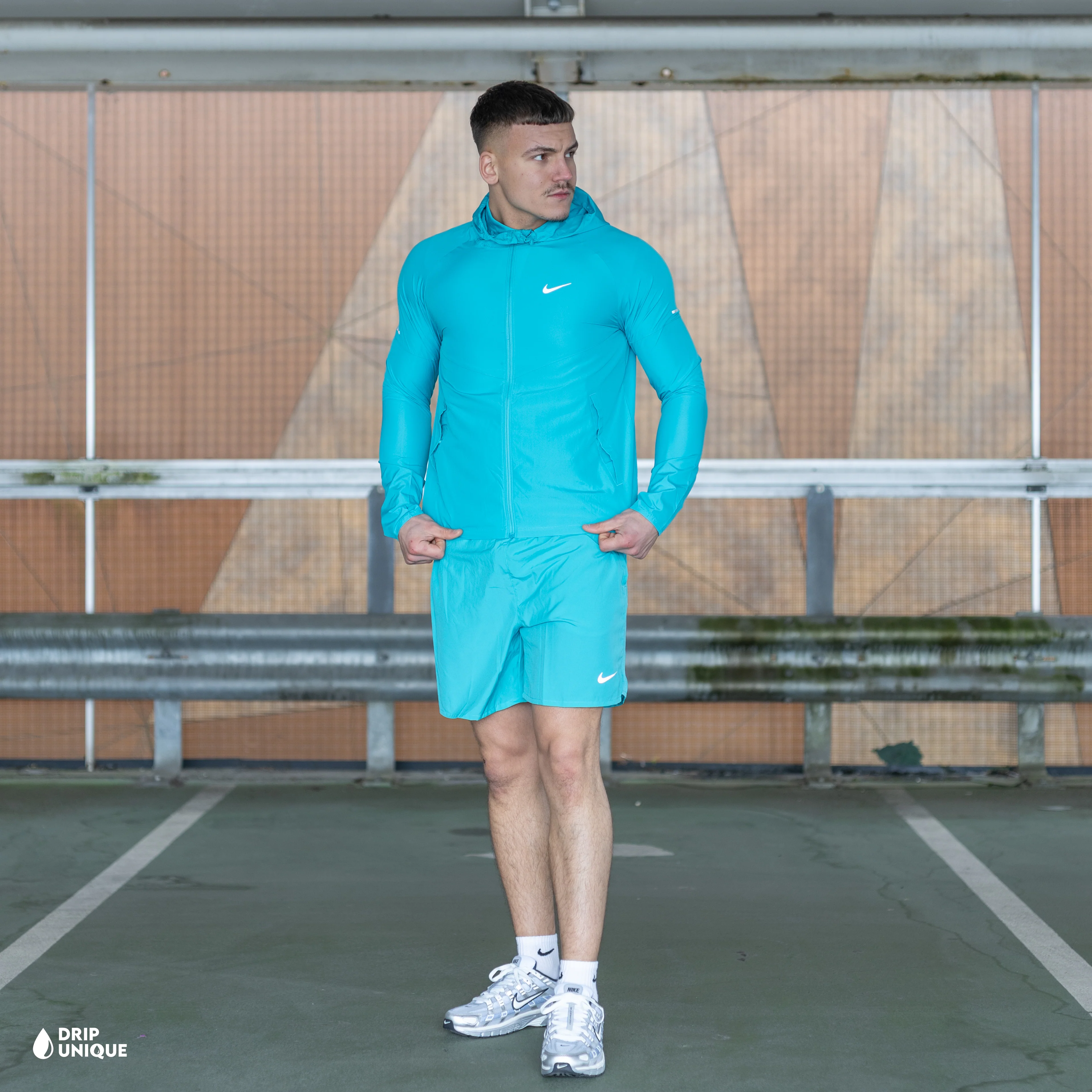 Nike Repel Miler Windrunner Jacket Dusty Cactus & Dusty Cactus Challenger Shorts Set