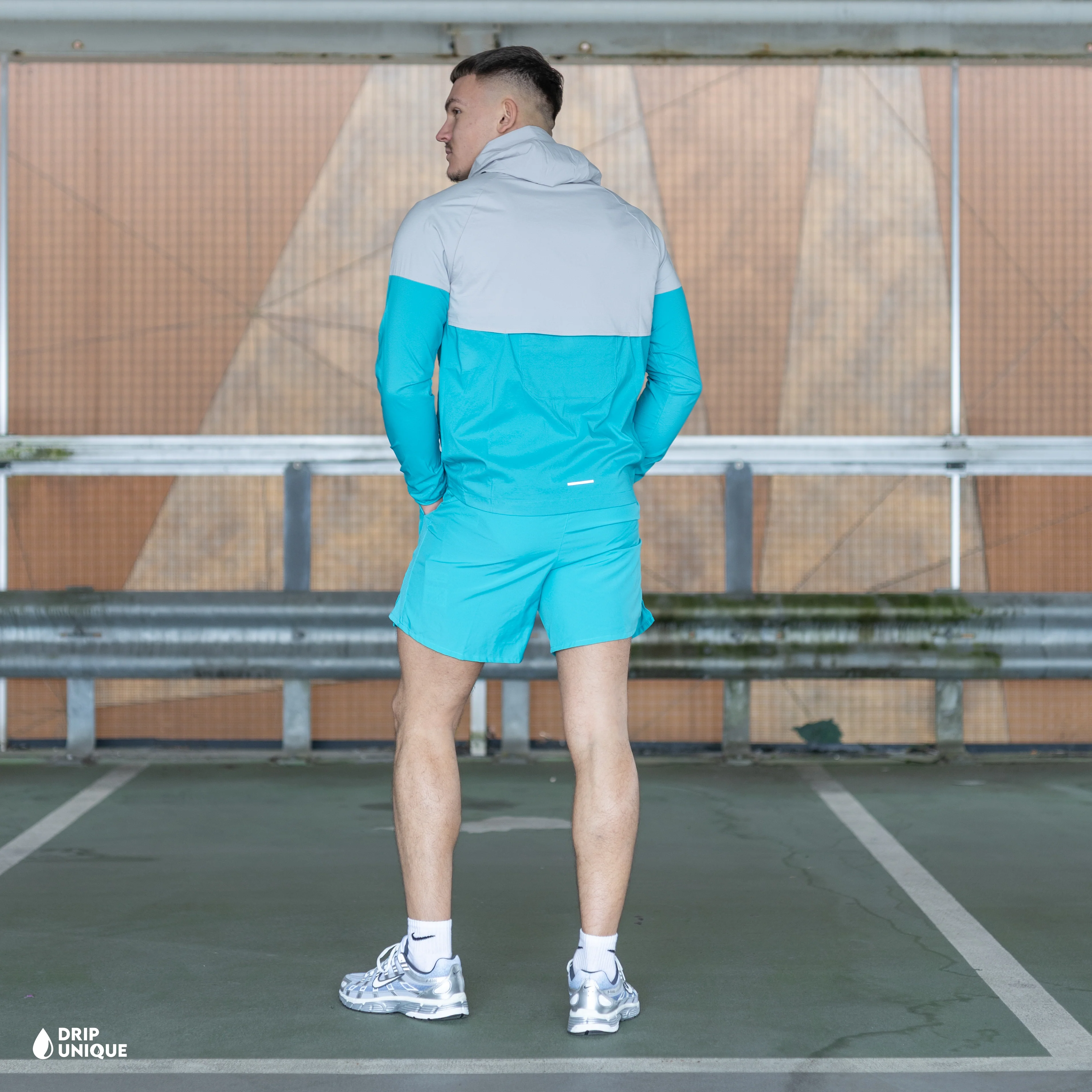 Nike UV Windrunner Jacket Dusty Cactus & Dusty Cactus Challenger Shorts Set
