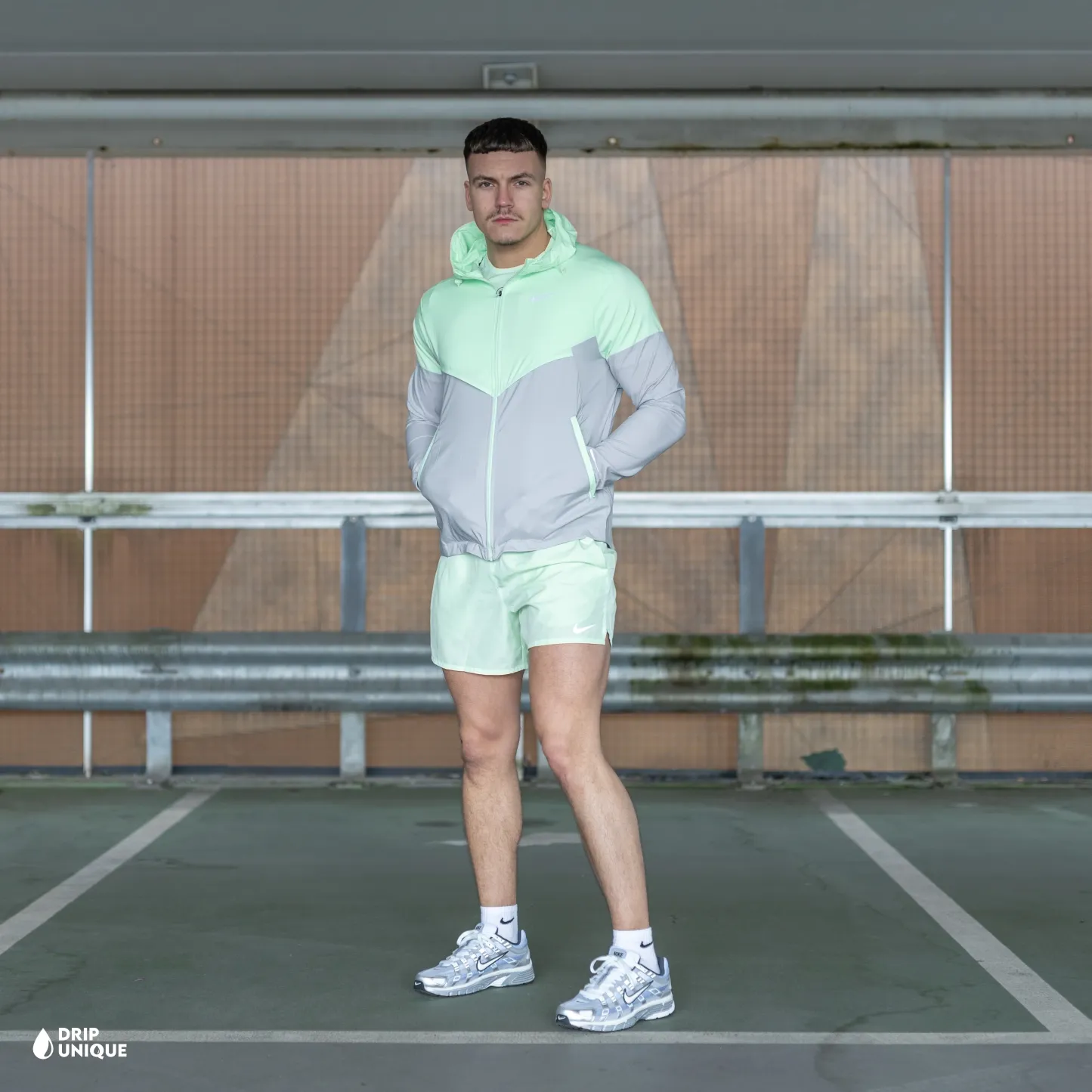 Nike UV Windrunner Jacket Vapour Green & Vapour Green Challenger Shorts Set