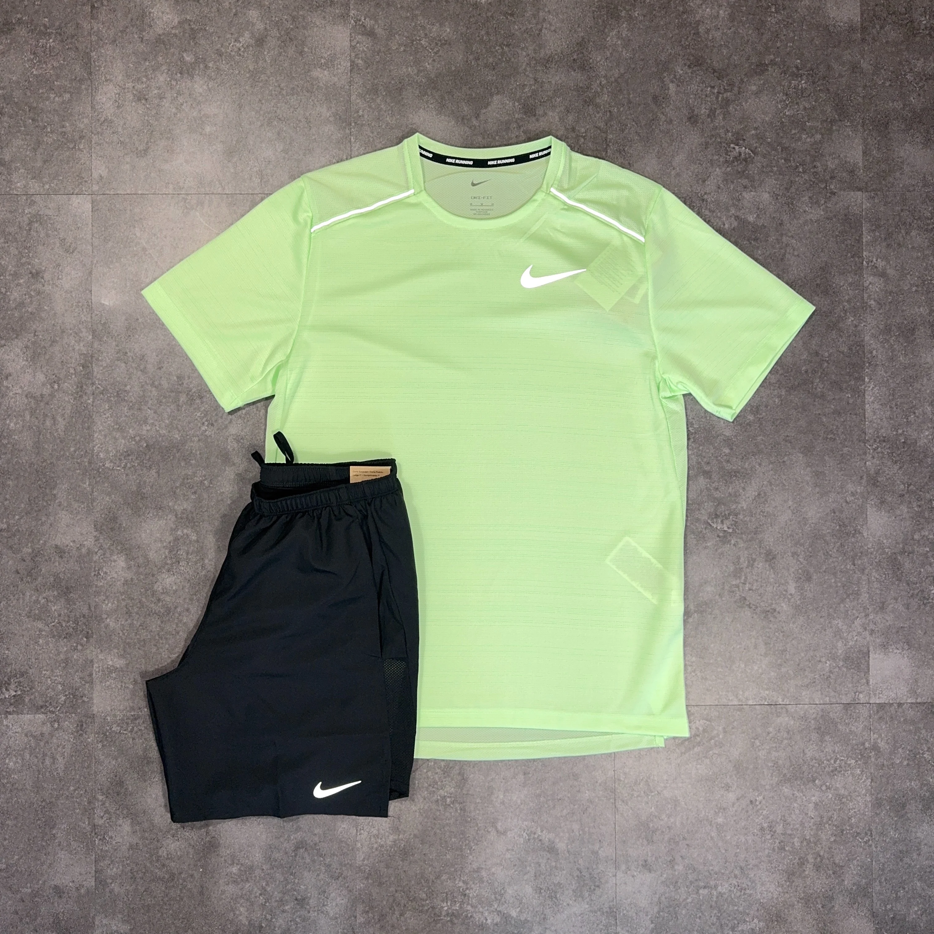 Nike Miler Set T-Shirt/Shorts Vapour Green/Black
