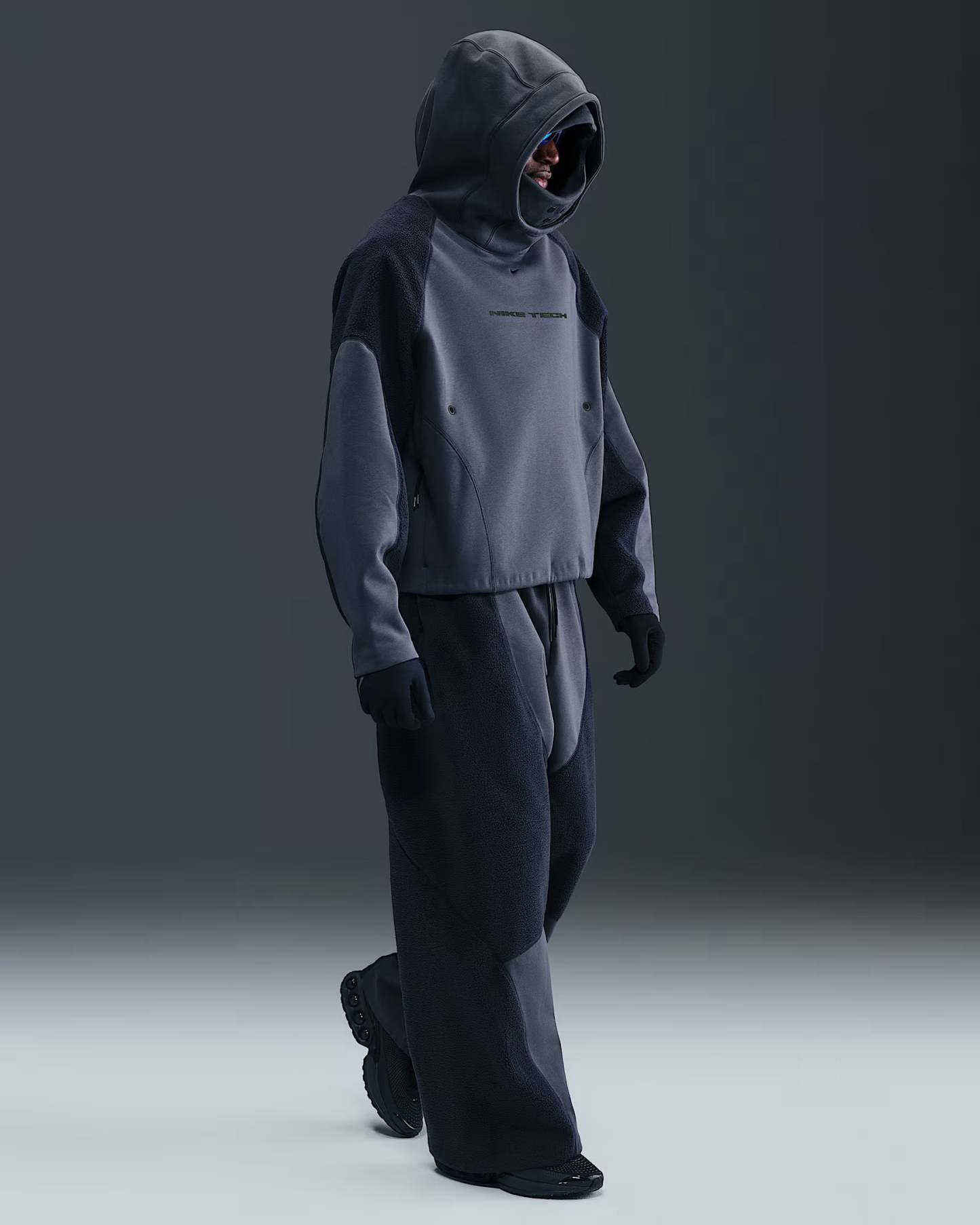 Performance tracksuit