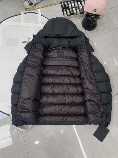 PUFFER JACKET