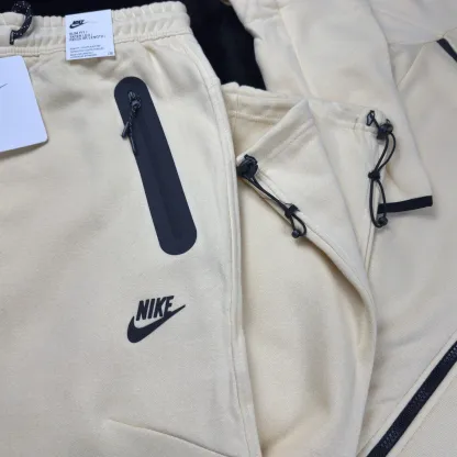 Tech Fleece Sweatsuit Sportswear Tracksuit Light Khaki/Black