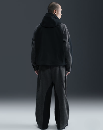 Performance tracksuit