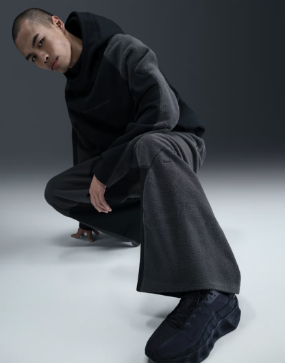 Performance tracksuit